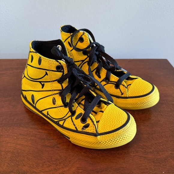 Converse Kids Chinatown Market Yellow Smiley High-Top Sneakers - Picture 2 of 7